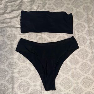 Black bikini